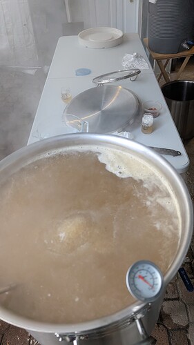 PXL_20251123_192906395