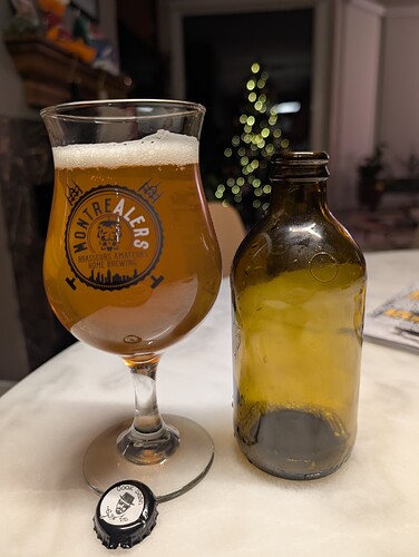 PXL_20251212_224032692