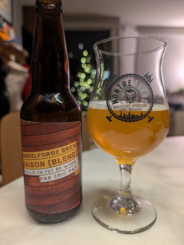 PXL_20251222_032201379